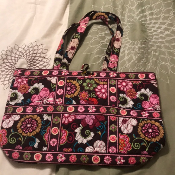 Vera Bradley tote - Picture 1 of 3